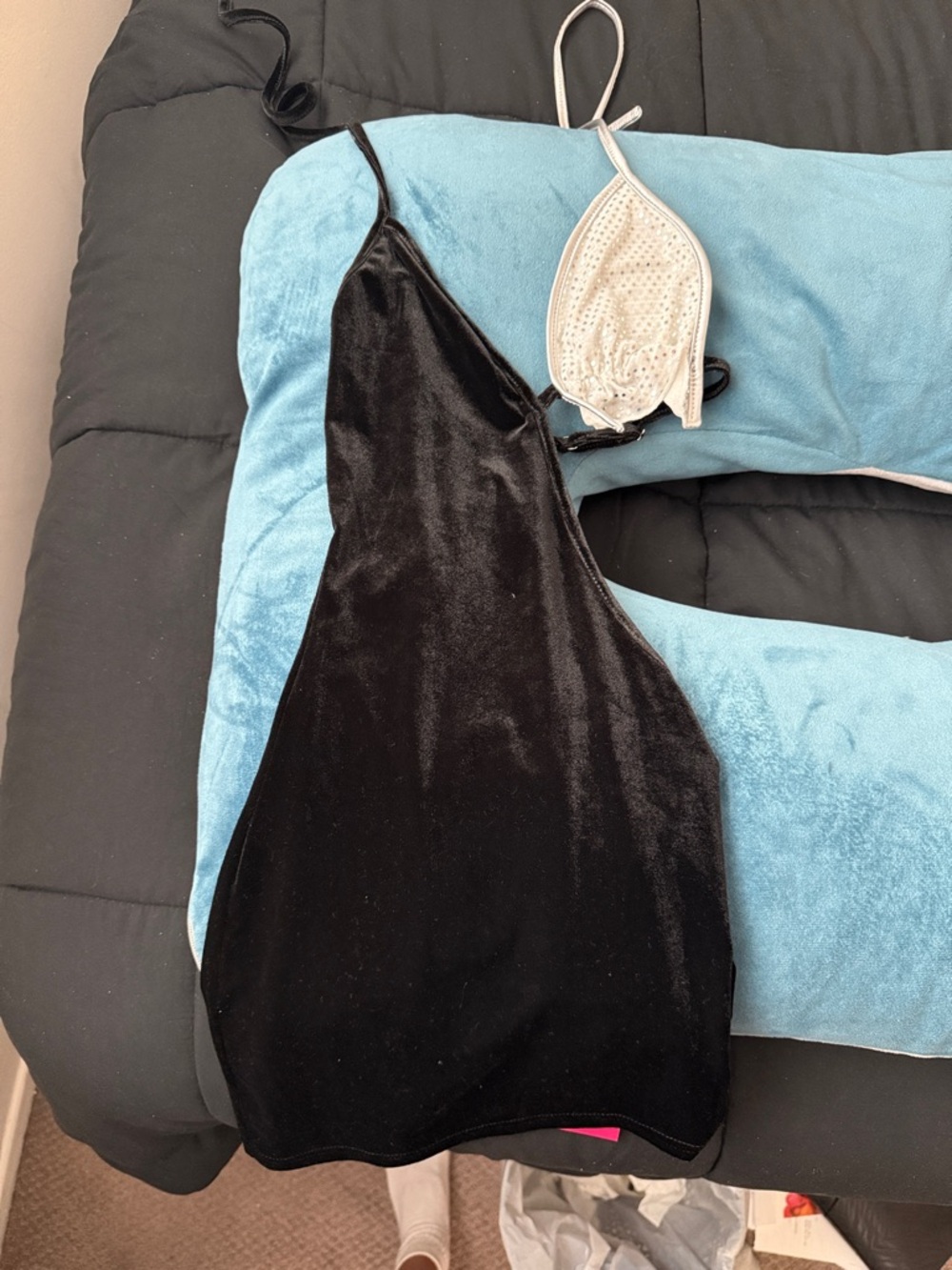 SHEIN Black Velvet Mini Halter Dress